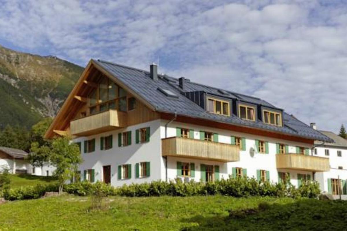 Chalet Zur Rose Berwang Exteriör bild