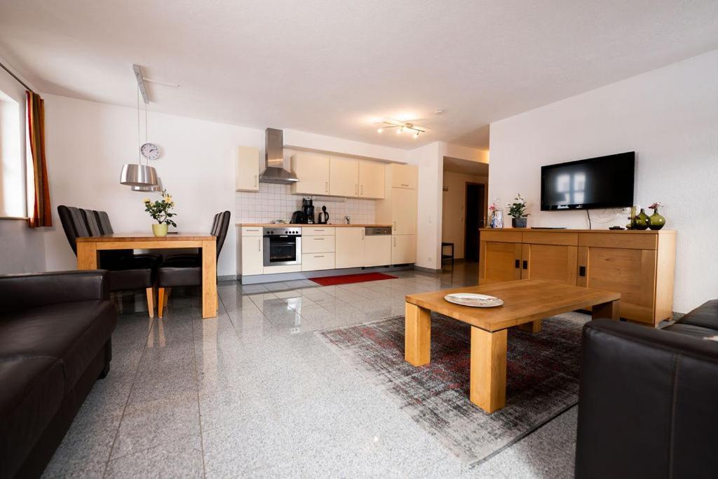 Chalet Zur Rose Berwang Exteriör bild