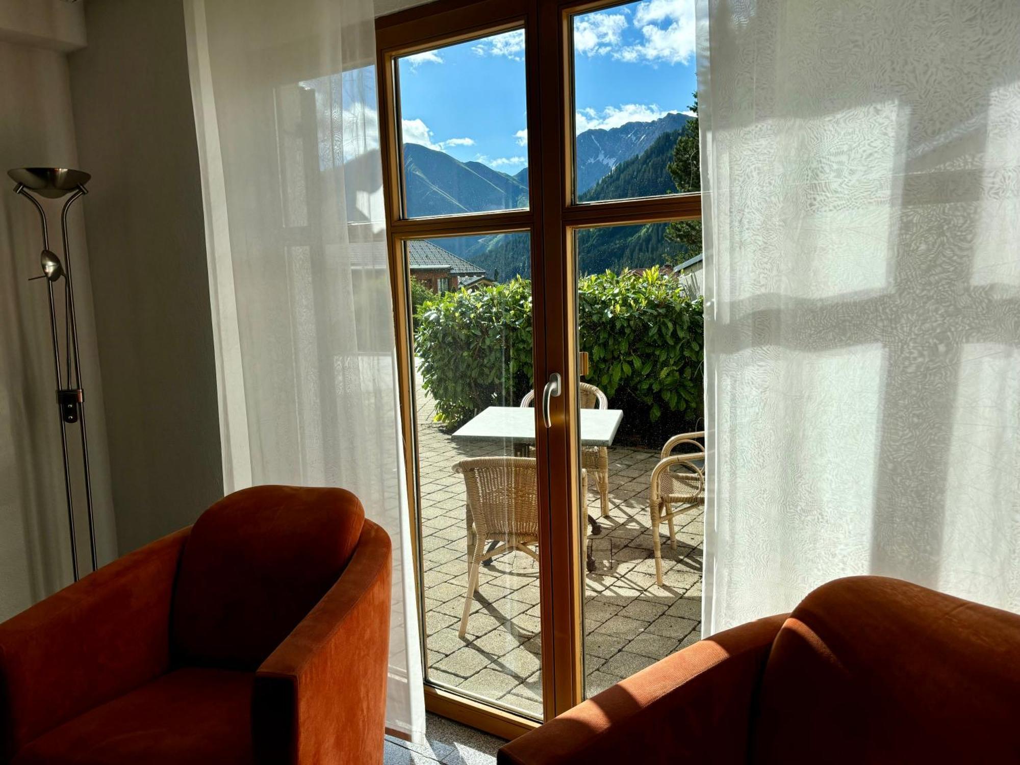 Chalet Zur Rose Berwang Exteriör bild